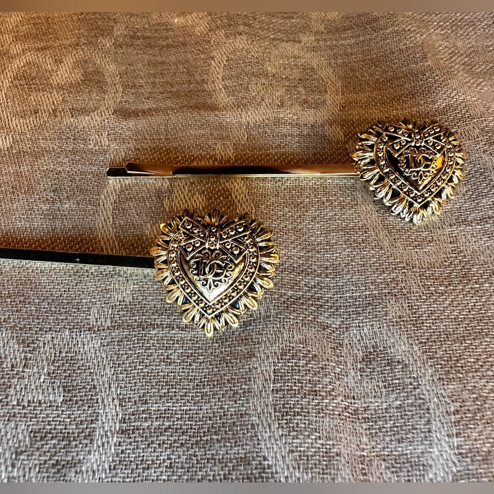 034 Dolce & Gabbana Hair Pins